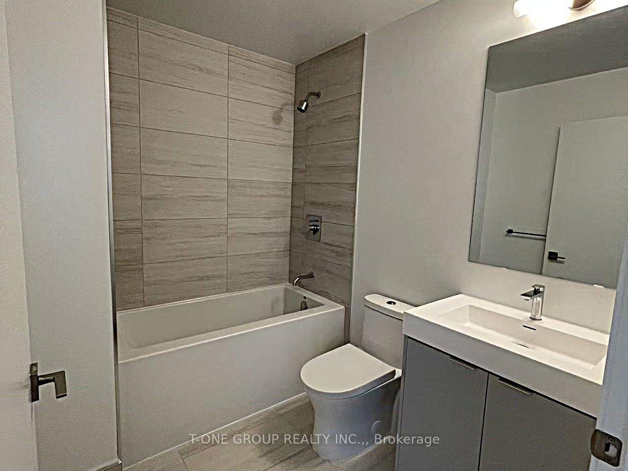 474 CALDARI Road 601