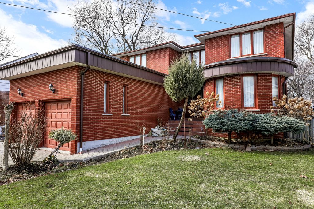 Photo of 36 Ovida Avenue, Toronto, ON M9B 1E1 (MLS # W12917996)