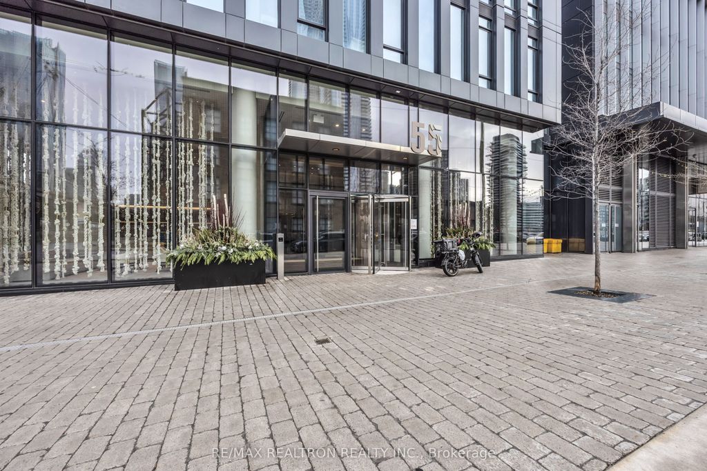 Photo of 55 Cooper Street #1905, Toronto, ON M5E 0G1 (MLS # C12674948)