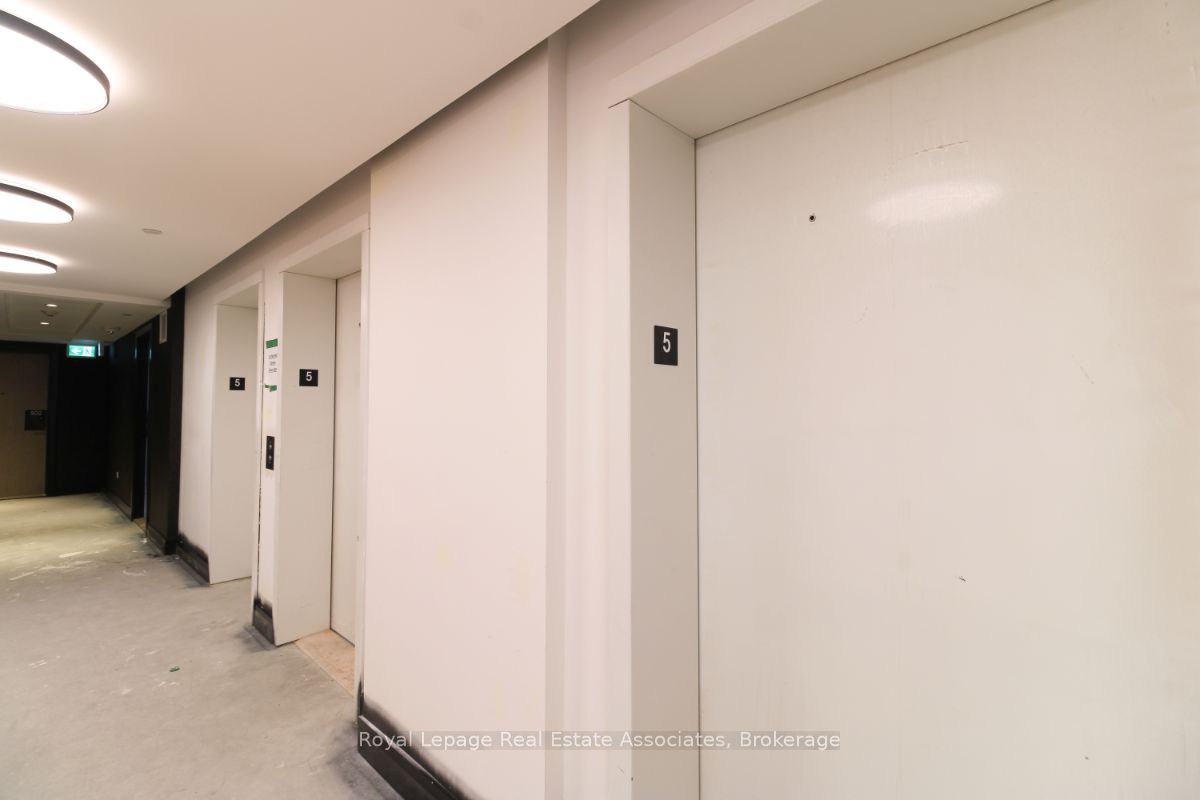 2300 St. Clair Avenue W 514