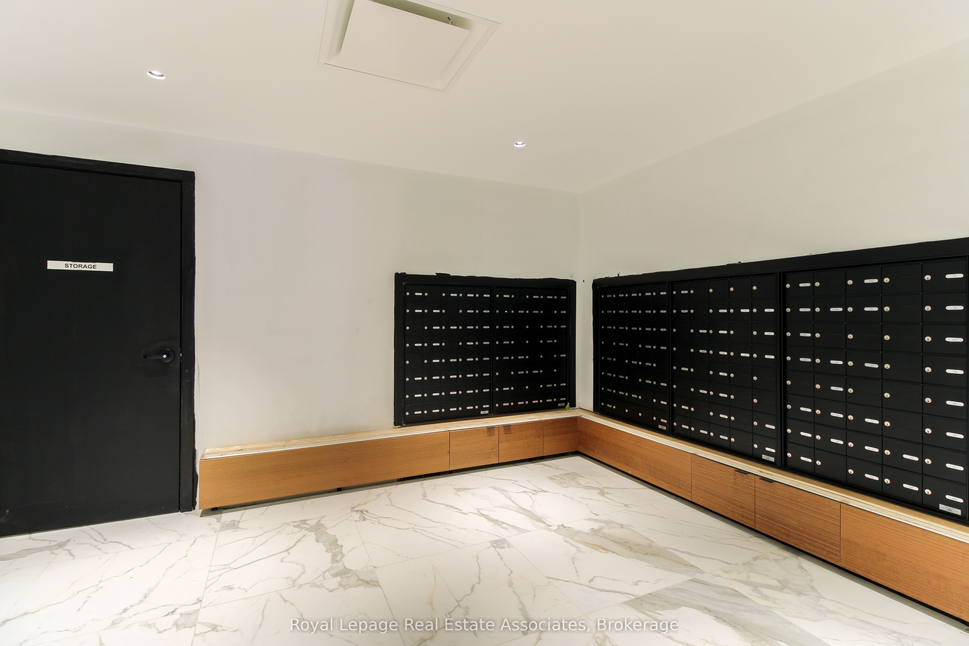 2300 St. Clair Avenue W 514