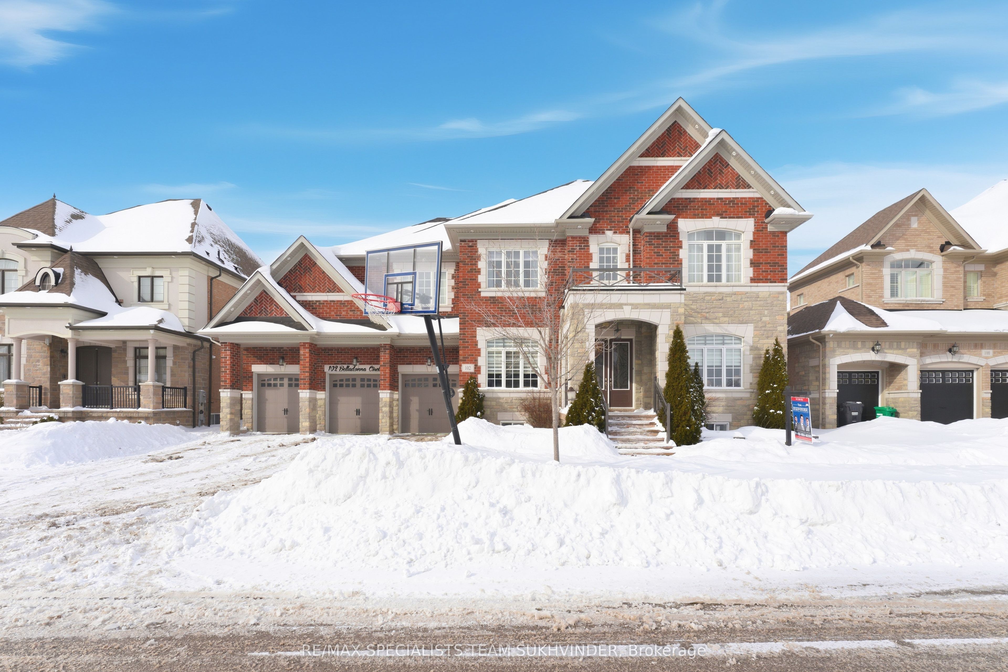 102 Belladonna Circle