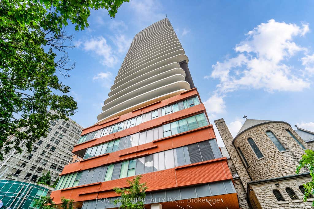 Photo of 280 Dundas Street W #1803, Toronto, ON M5T 0E3 (MLS # C13655584)