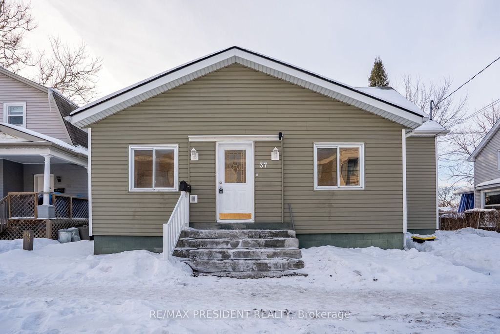 Photo of 37 Catherine Street, St. Catharines, ON L2R 5E8 (MLS # X12783072)