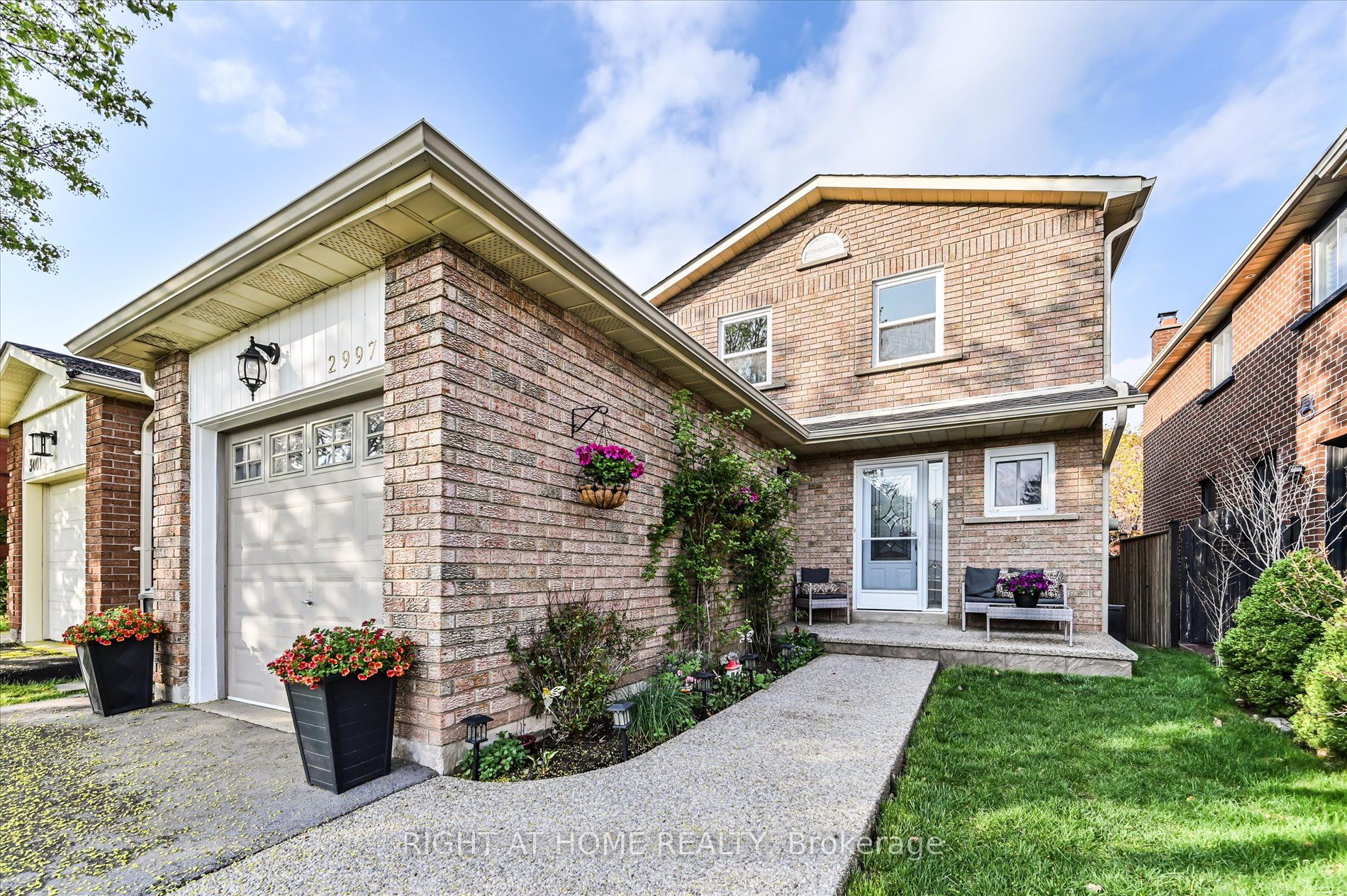 2997 Olympus Mews
