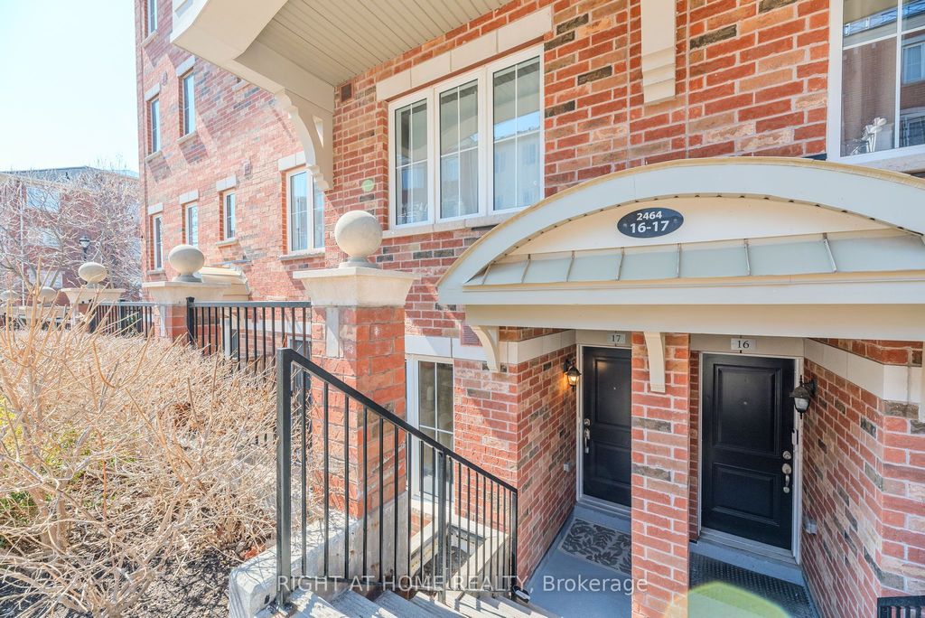 Photo of 2464 Post Road #17, Oakville, ON L6H 0J2 (MLS # W13082076)