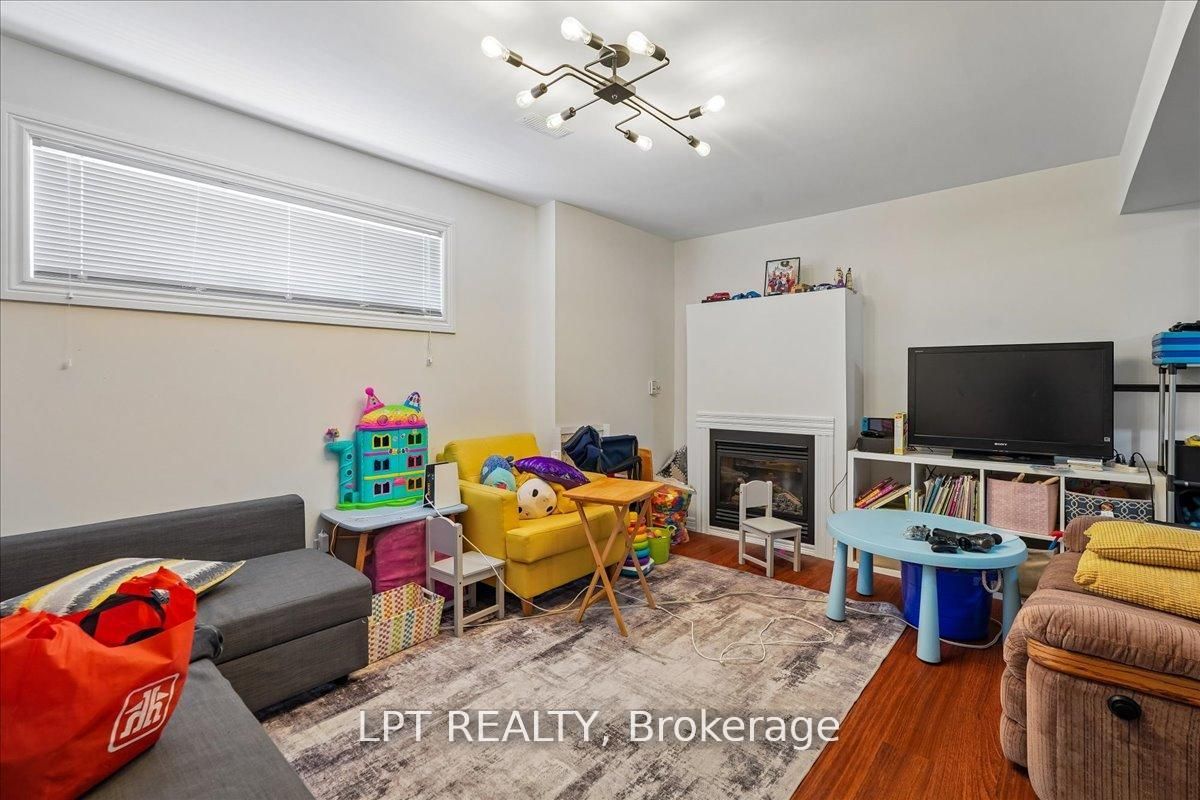 19 Terrastone Court