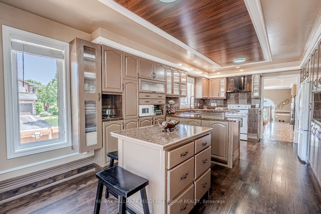 Photo of 68 Coughlin Road, Barrie, ON L4N 0L5 (MLS # S12616790)