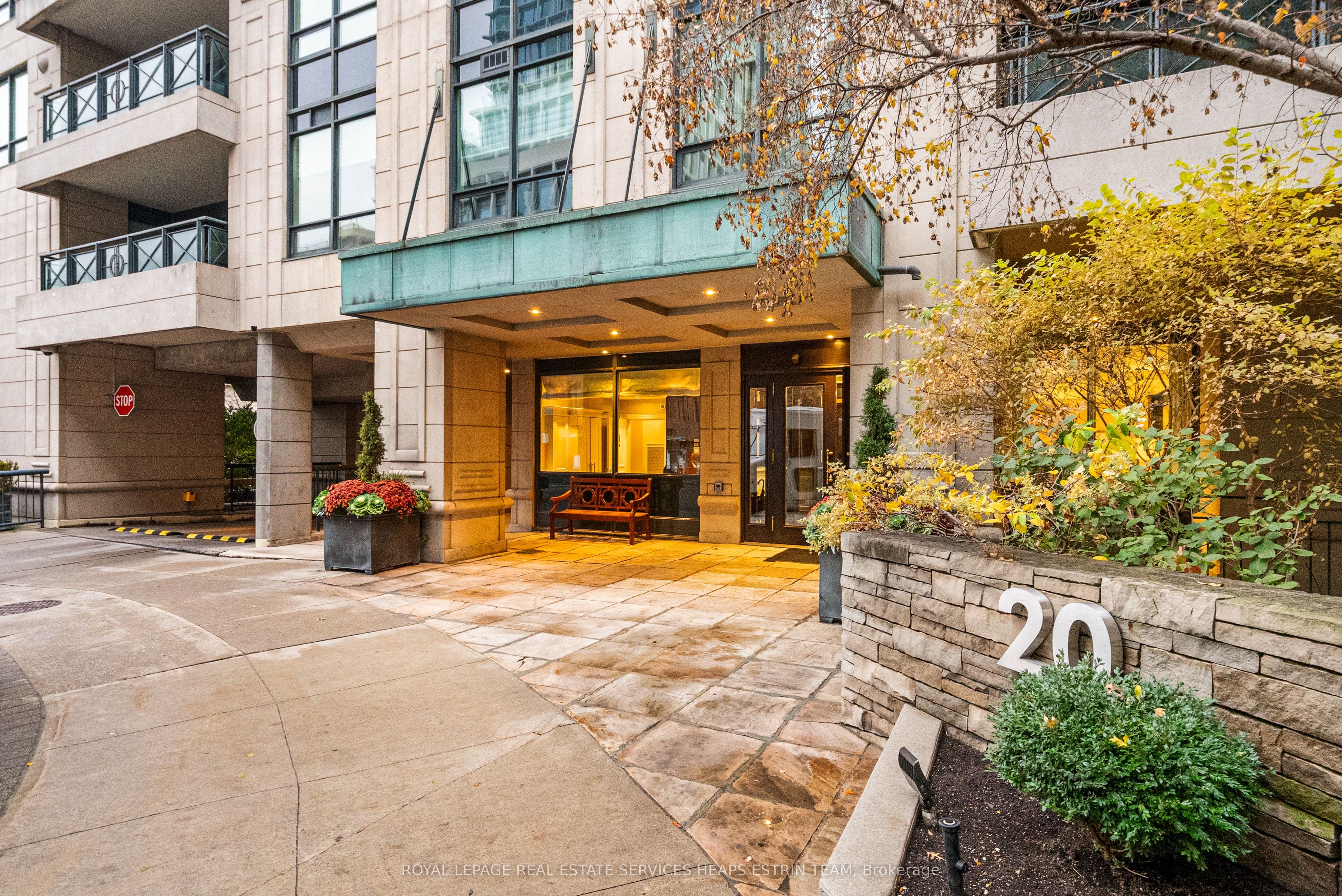 20 Scrivener Square 620