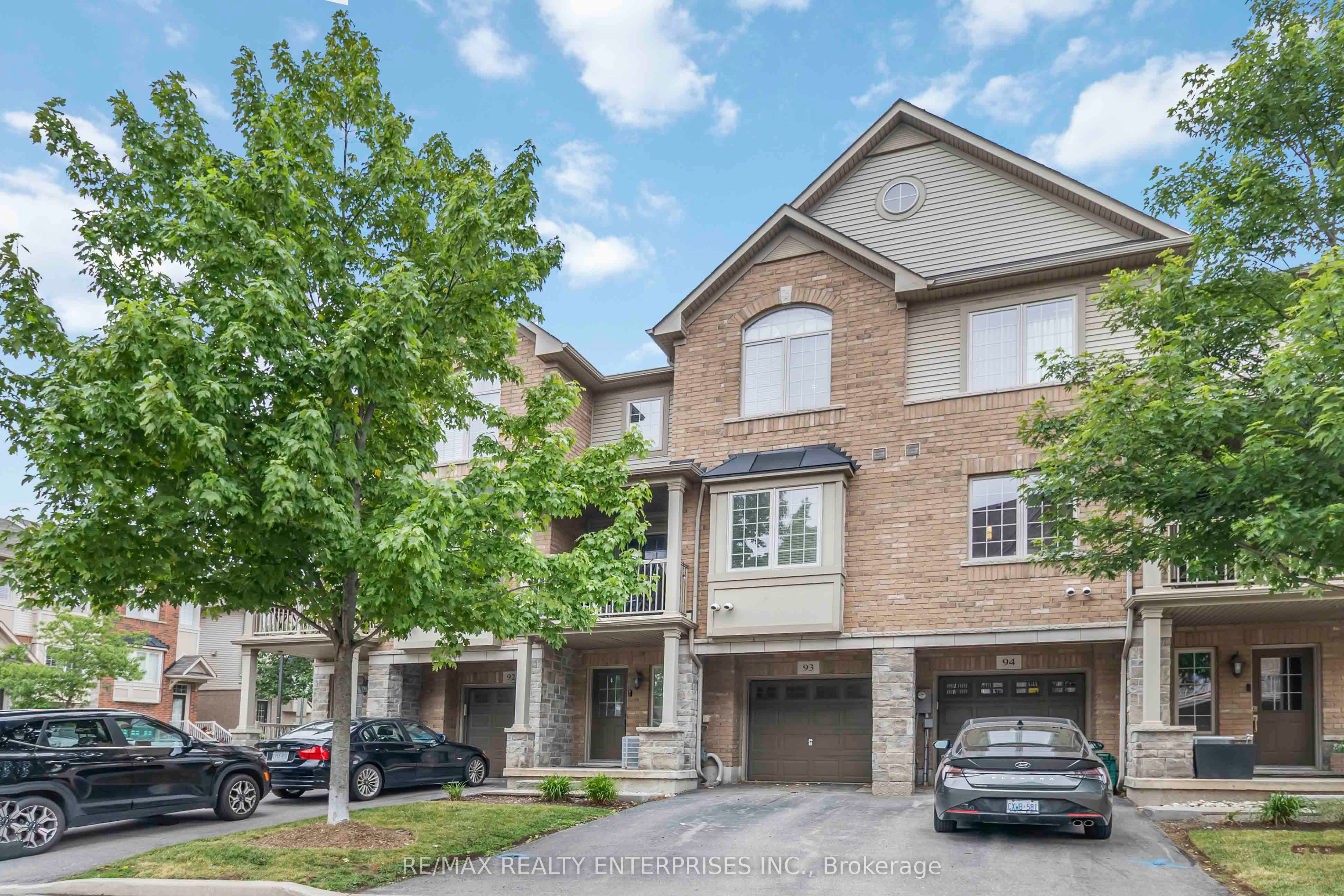 1401 Plains Road E 93