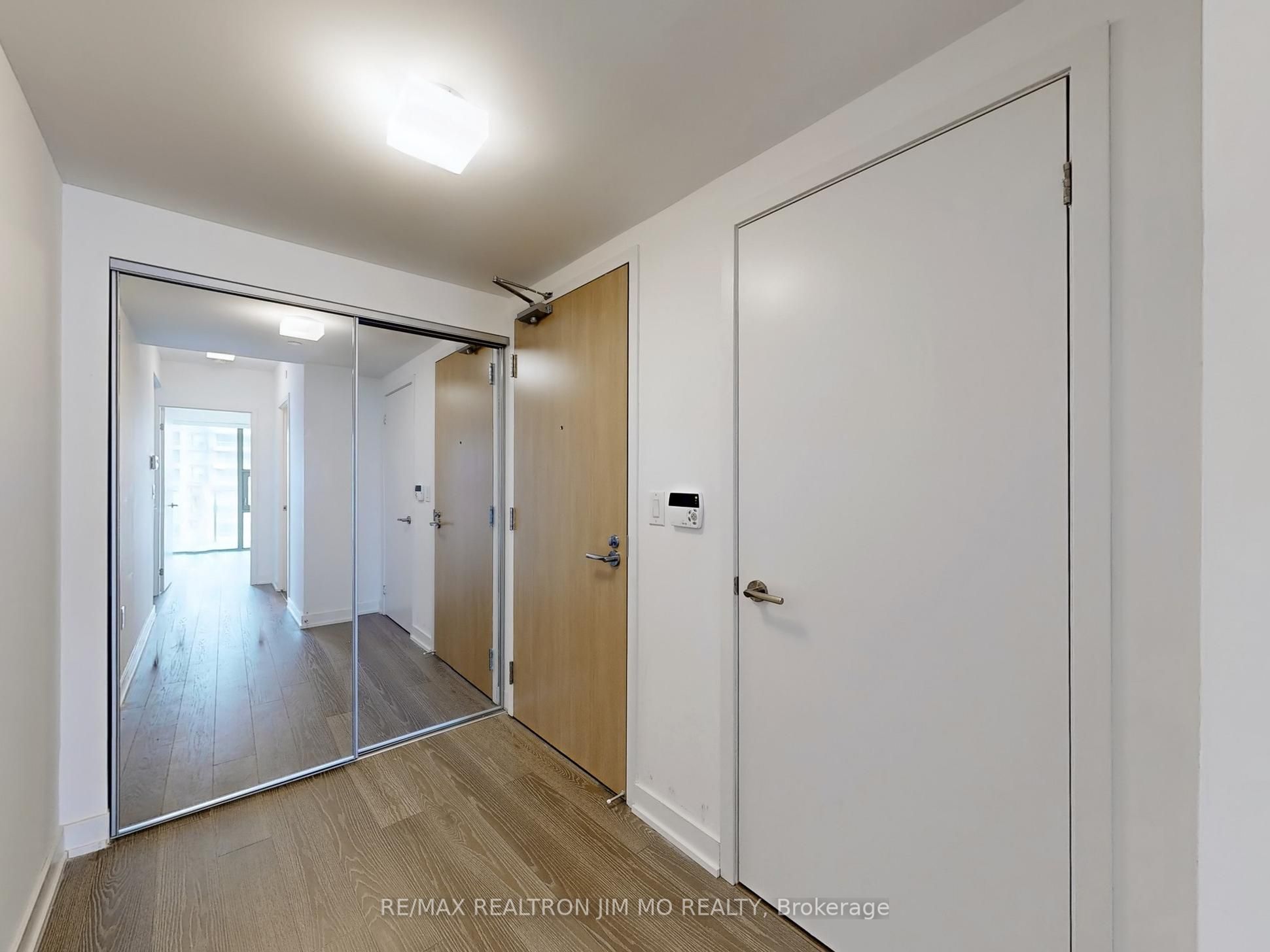 11 Wellesley Street W 1208