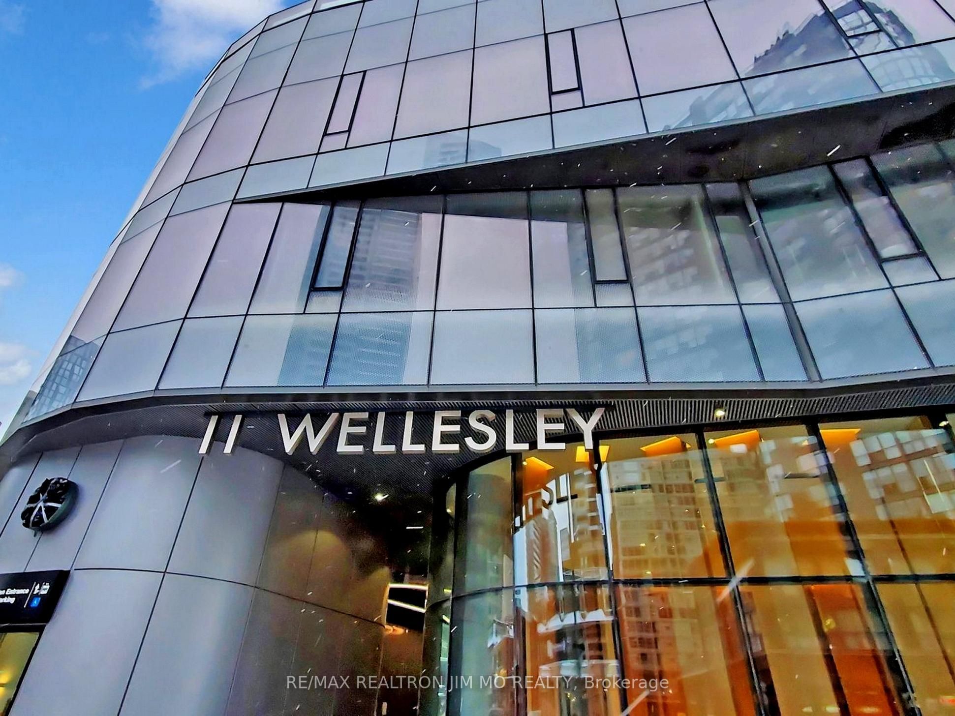 11 Wellesley Street W 1208