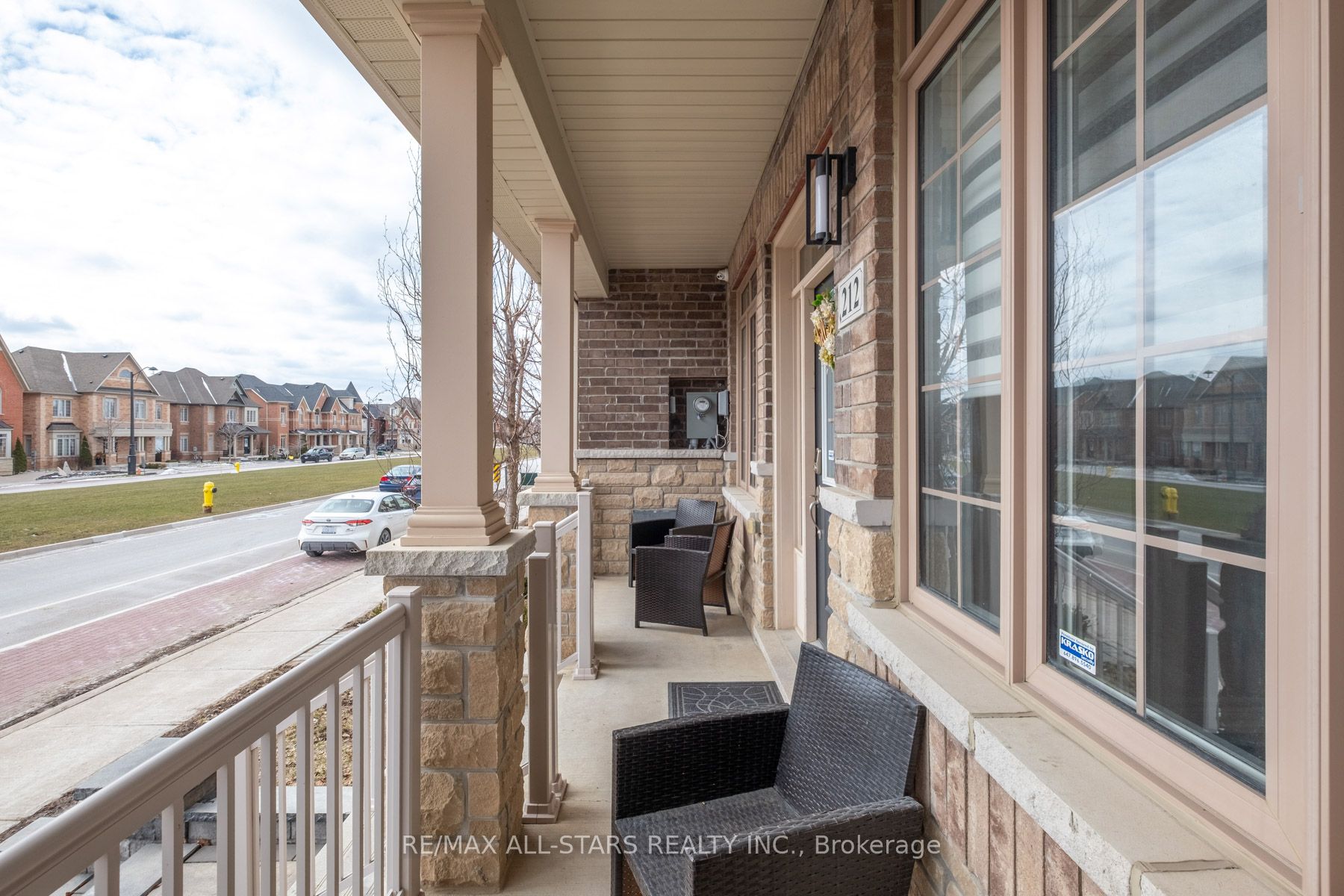 212 East's Corners Boulevard