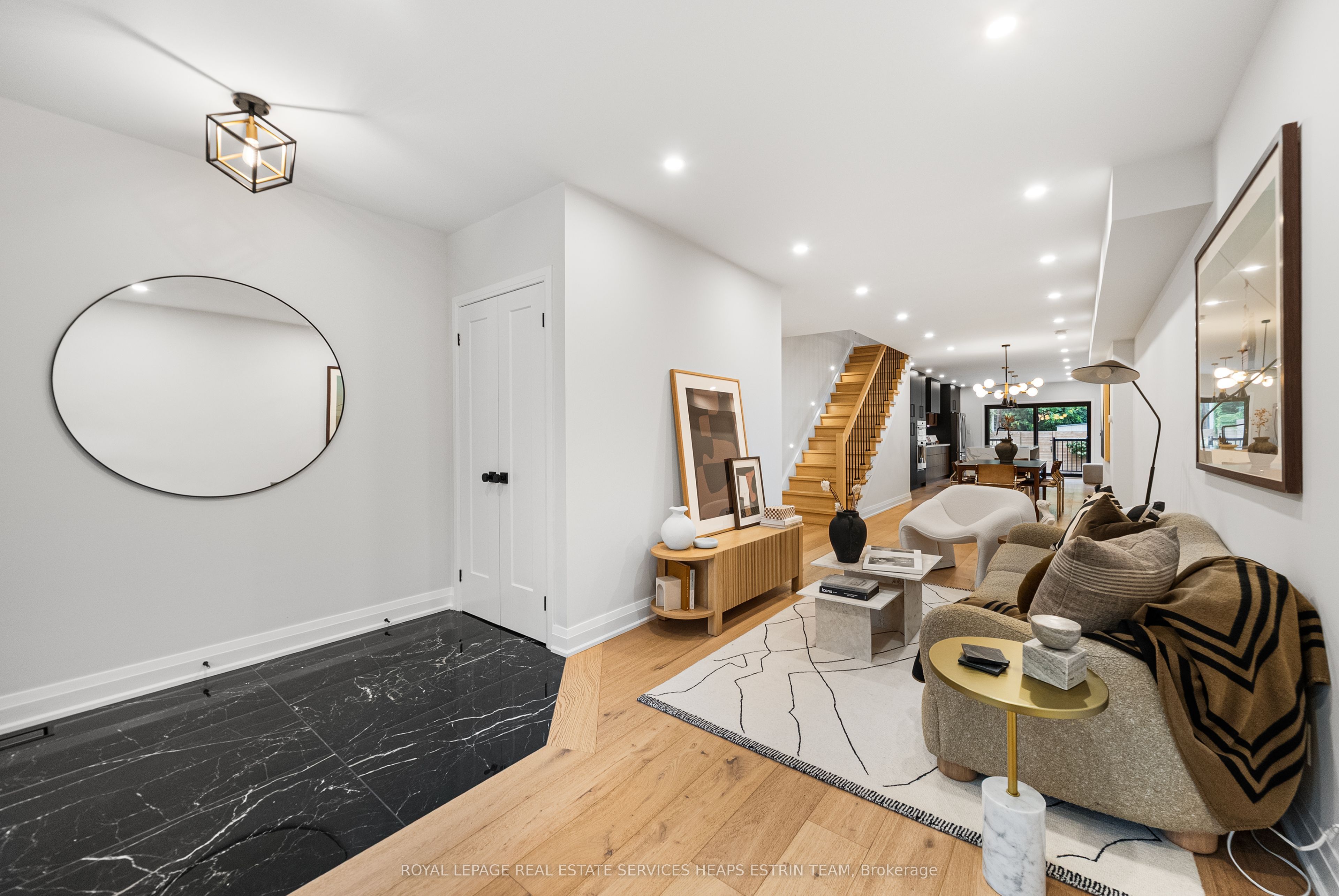 247A Lippincott Street