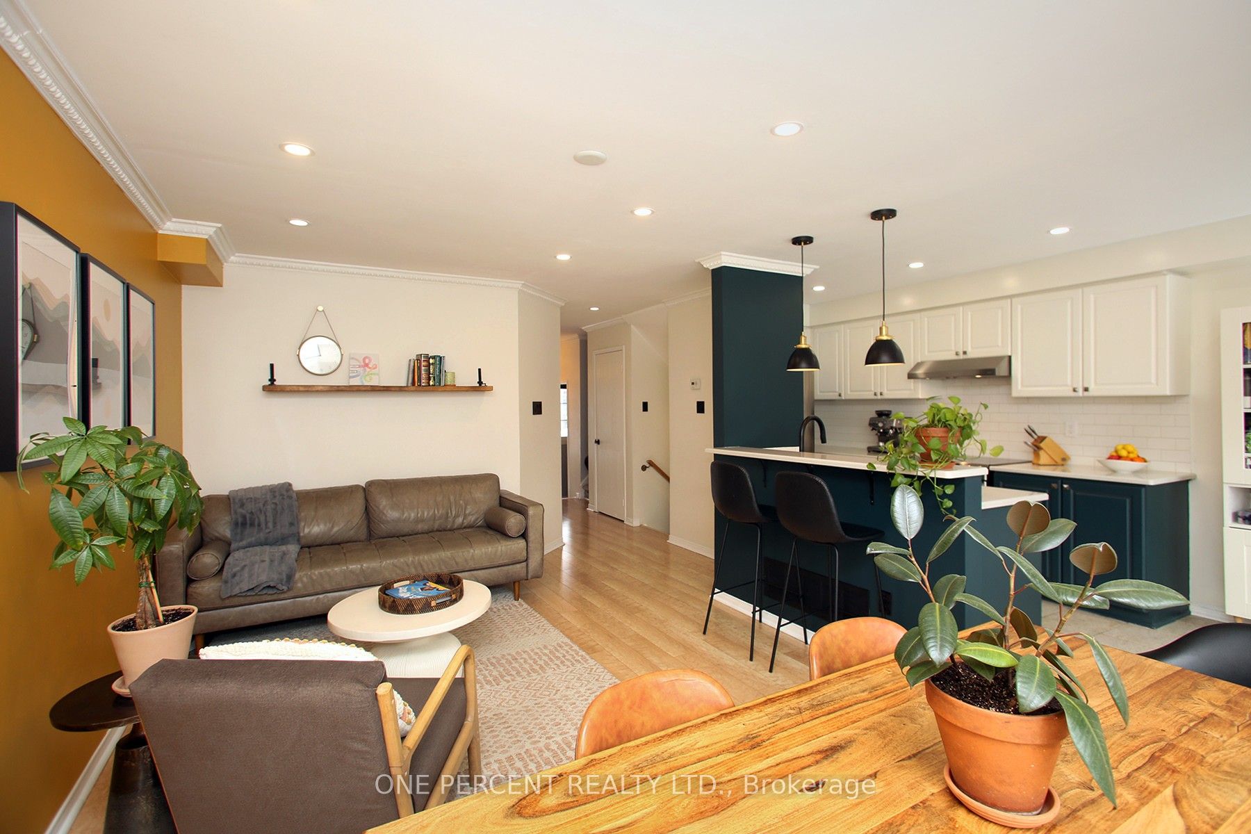 5223 Fairford Crescent 55