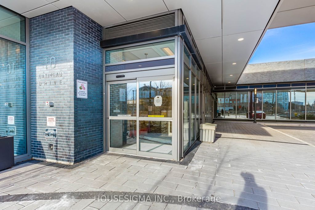 Photo of 10 Gatineau Drive #708, Vaughan, ON L4J 0L2 (MLS # N12649806)