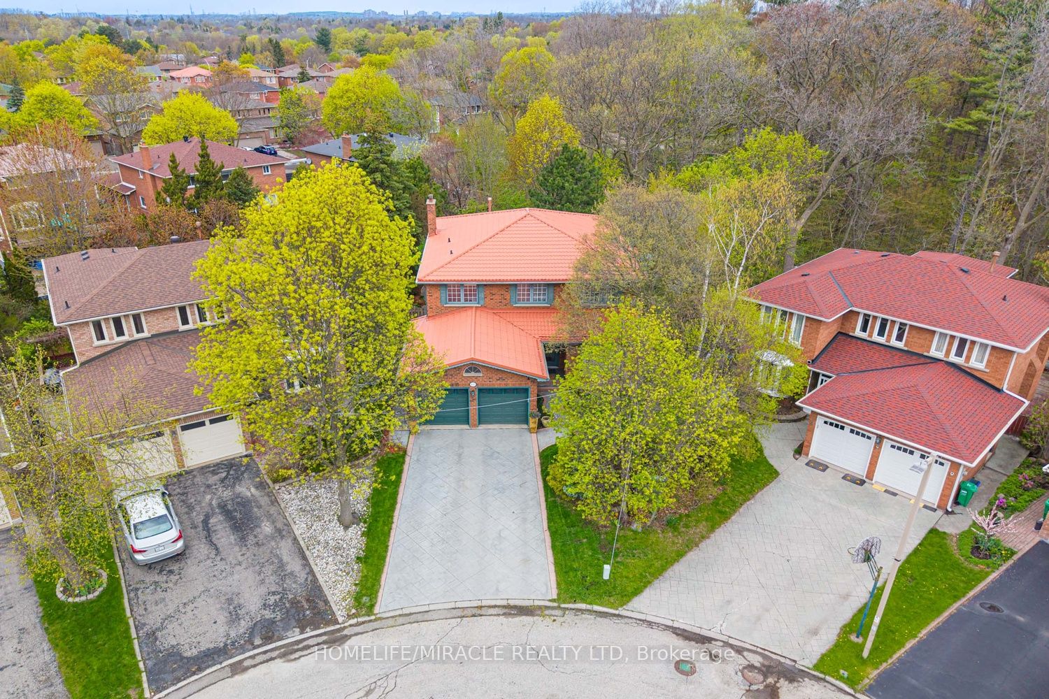 2023 Jacamar Court
