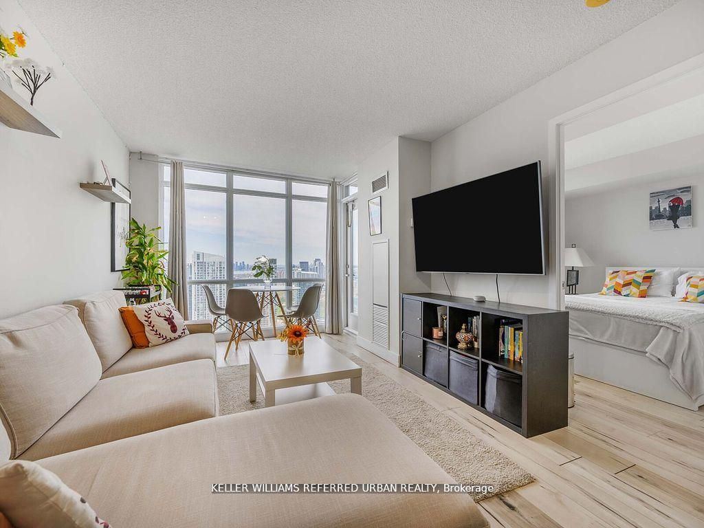 11 Brunel Court 4702