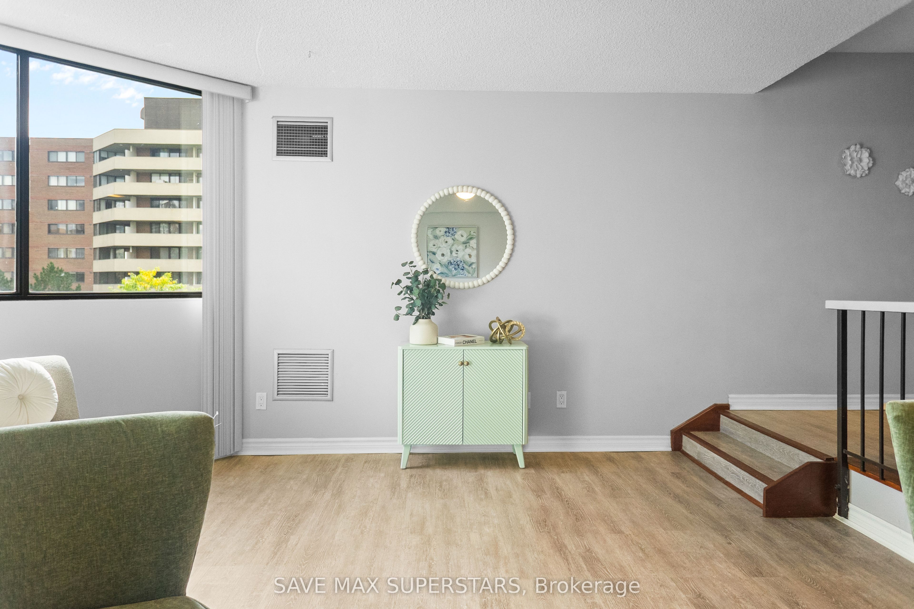 50 Baif Boulevard 501