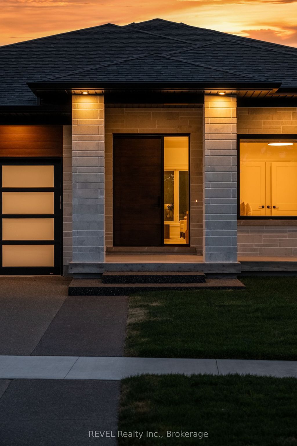 Photo of 1 Anchor Road, Thorold, ON L0S 1A0 (MLS # X12588230)