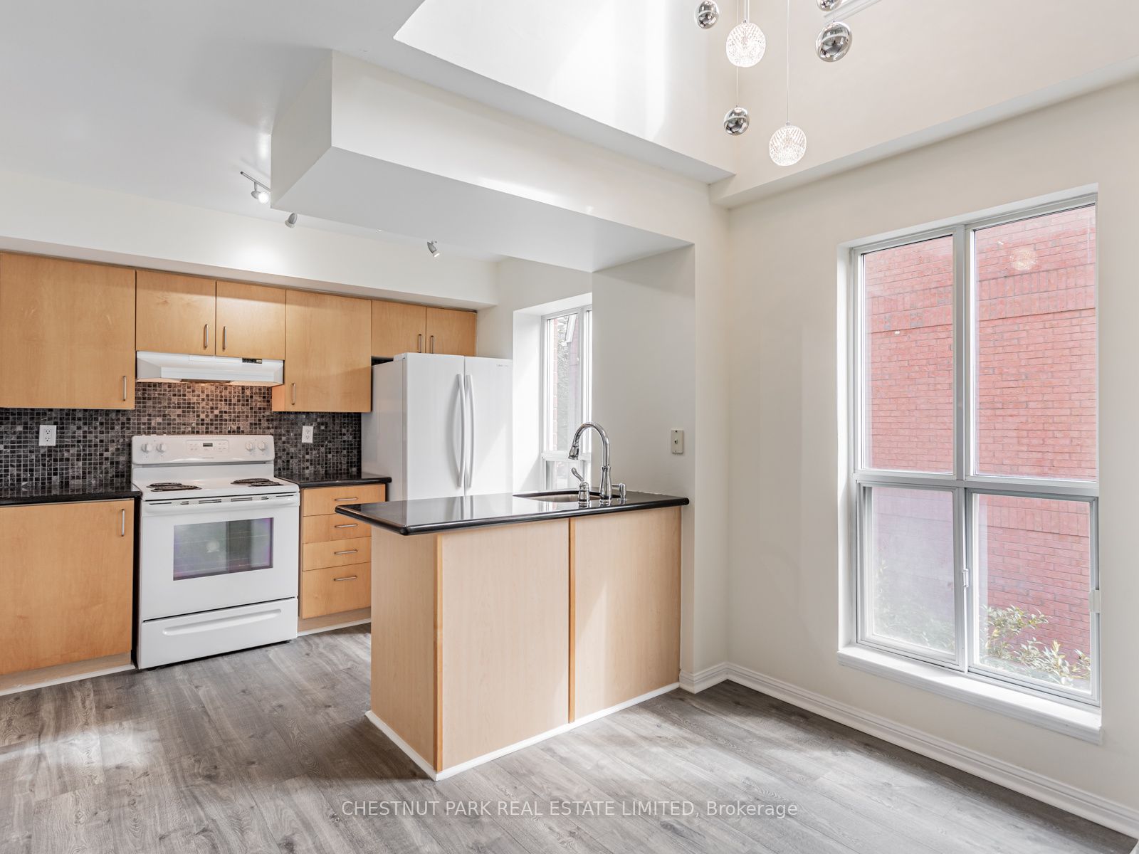 139 Merton Street 246