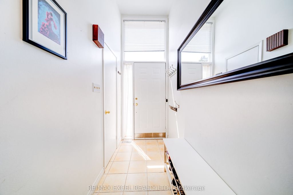 Photo of 38 Stately Way, Markham, ON L3T 3Z8 (MLS # N13141530)