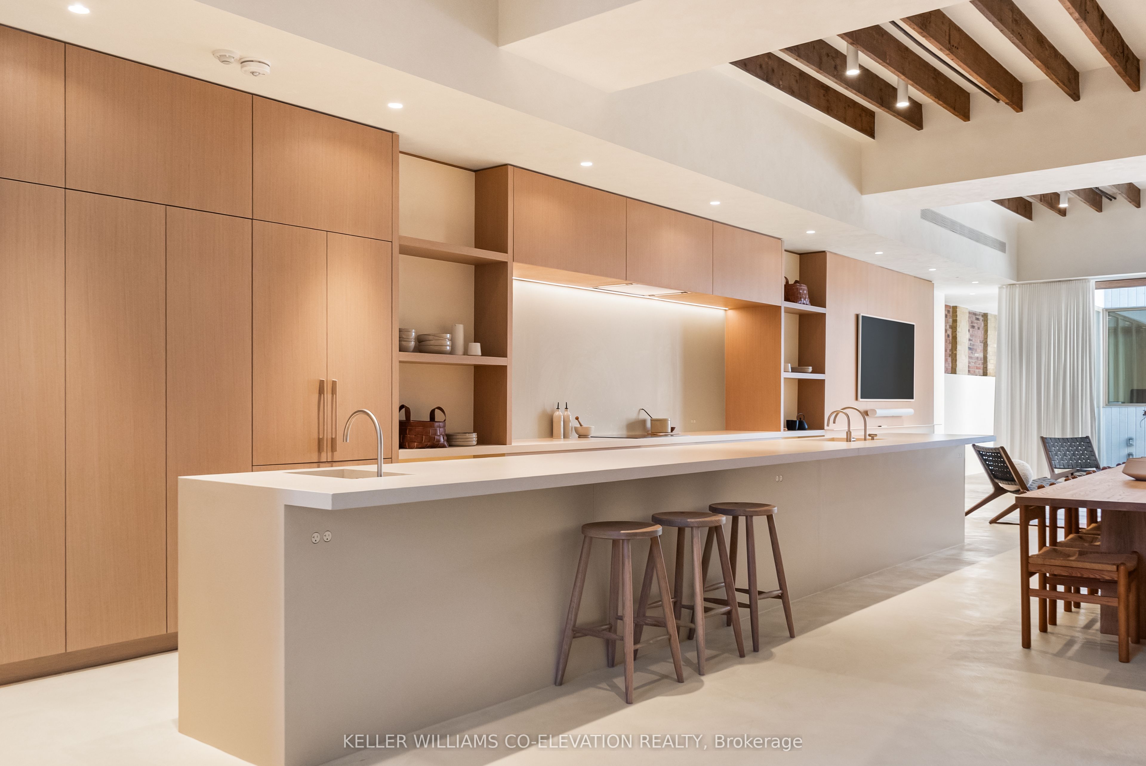 722 Lansdowne Avenue