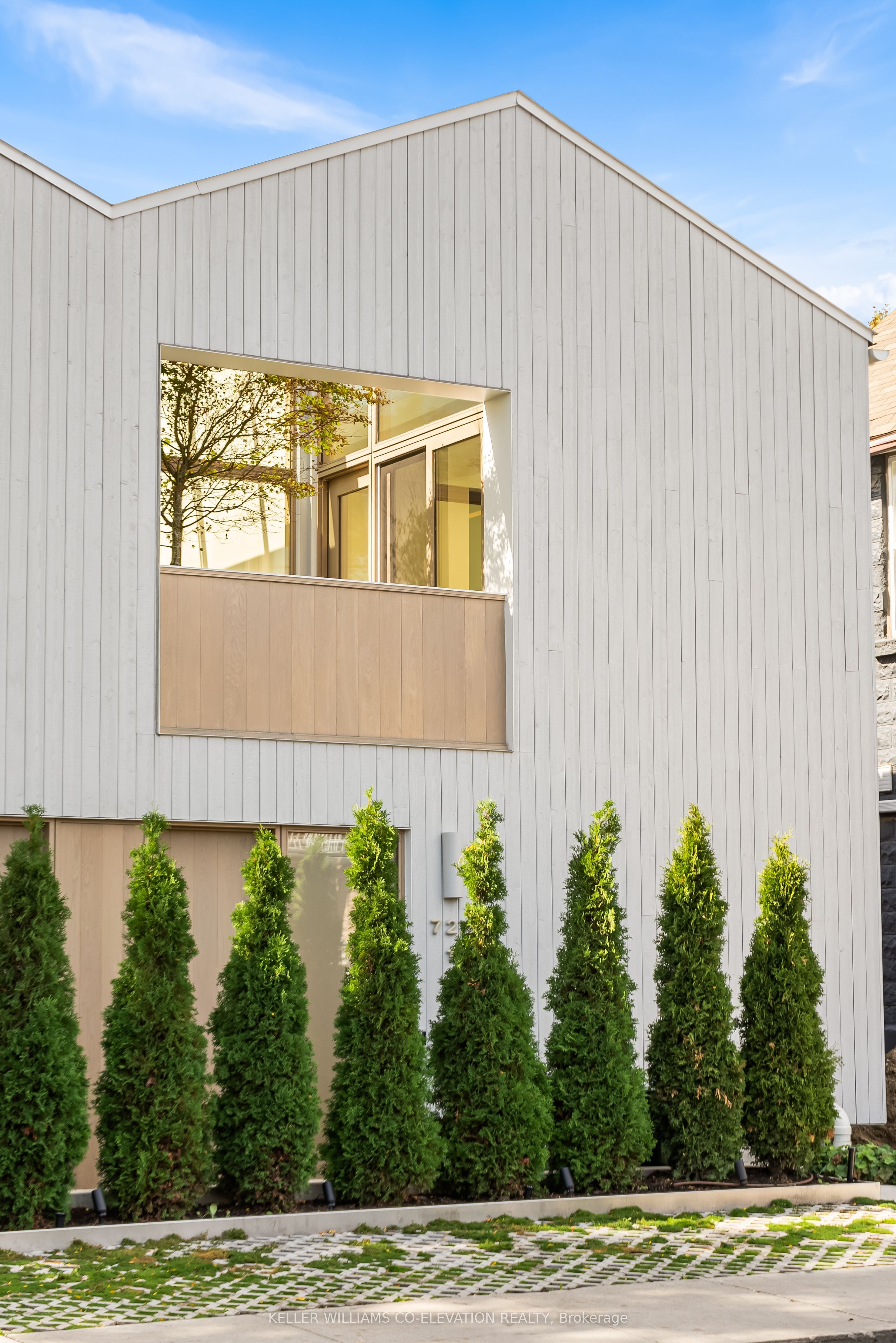 722 Lansdowne Avenue