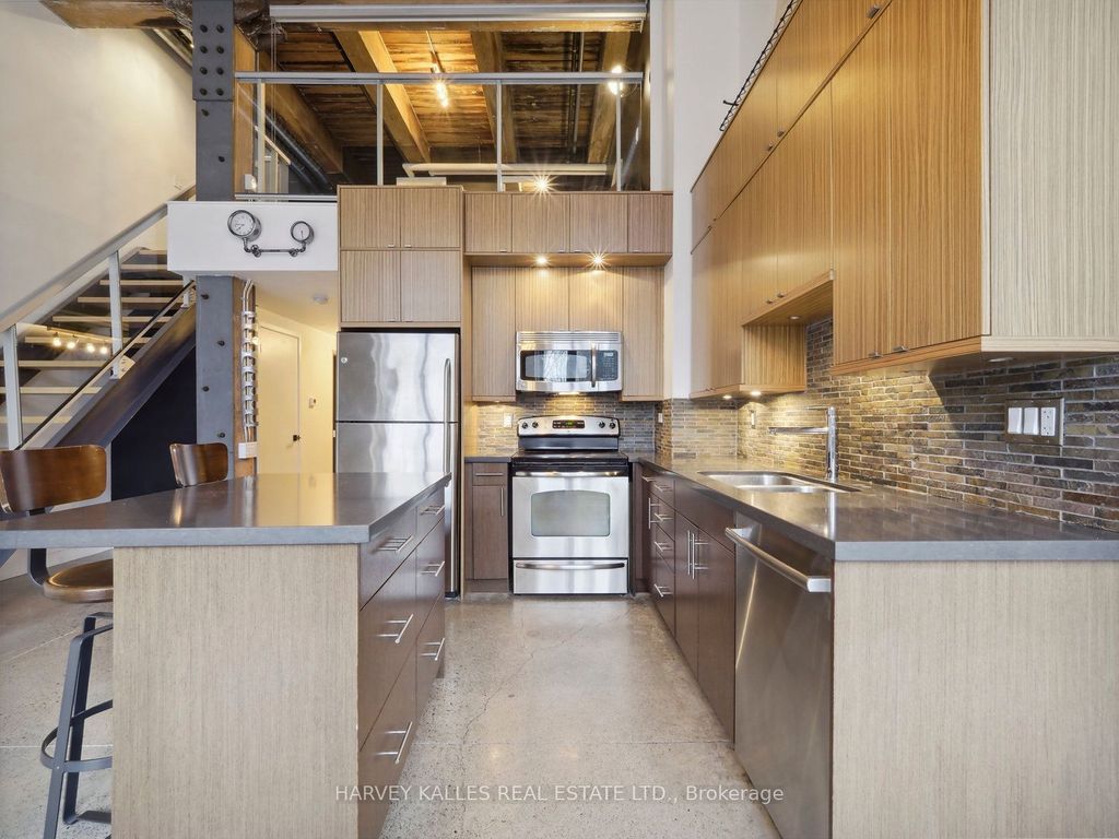 Photo of 363 Sorauren Avenue #110, Toronto, ON M6R 3C1 (MLS # W12427414)