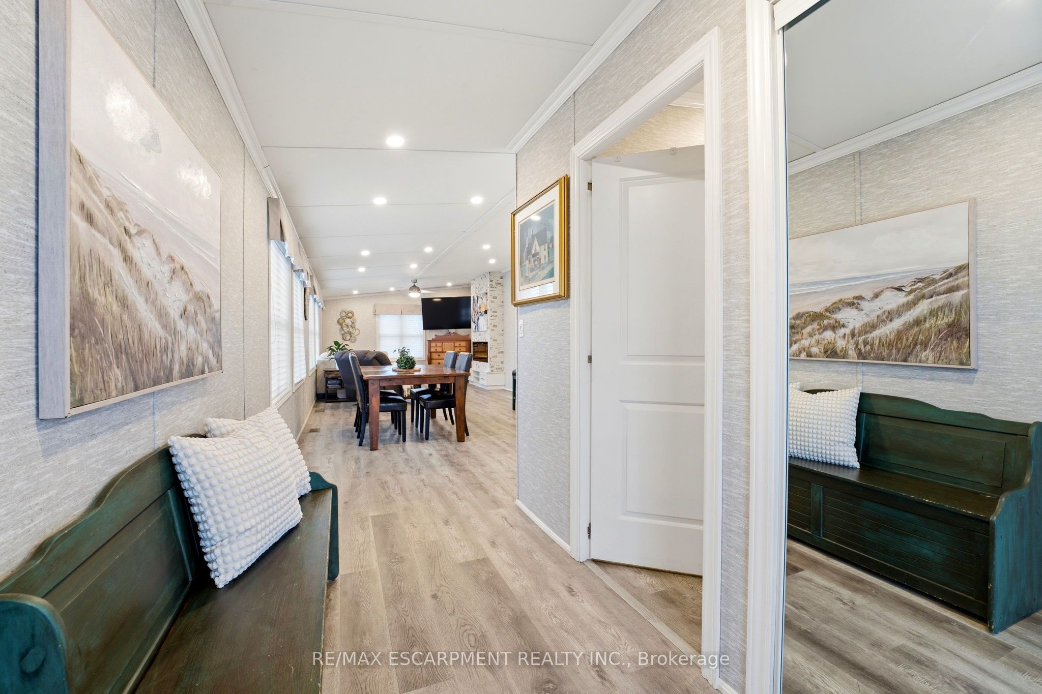 4449 Milburough Line 30 Ash Street