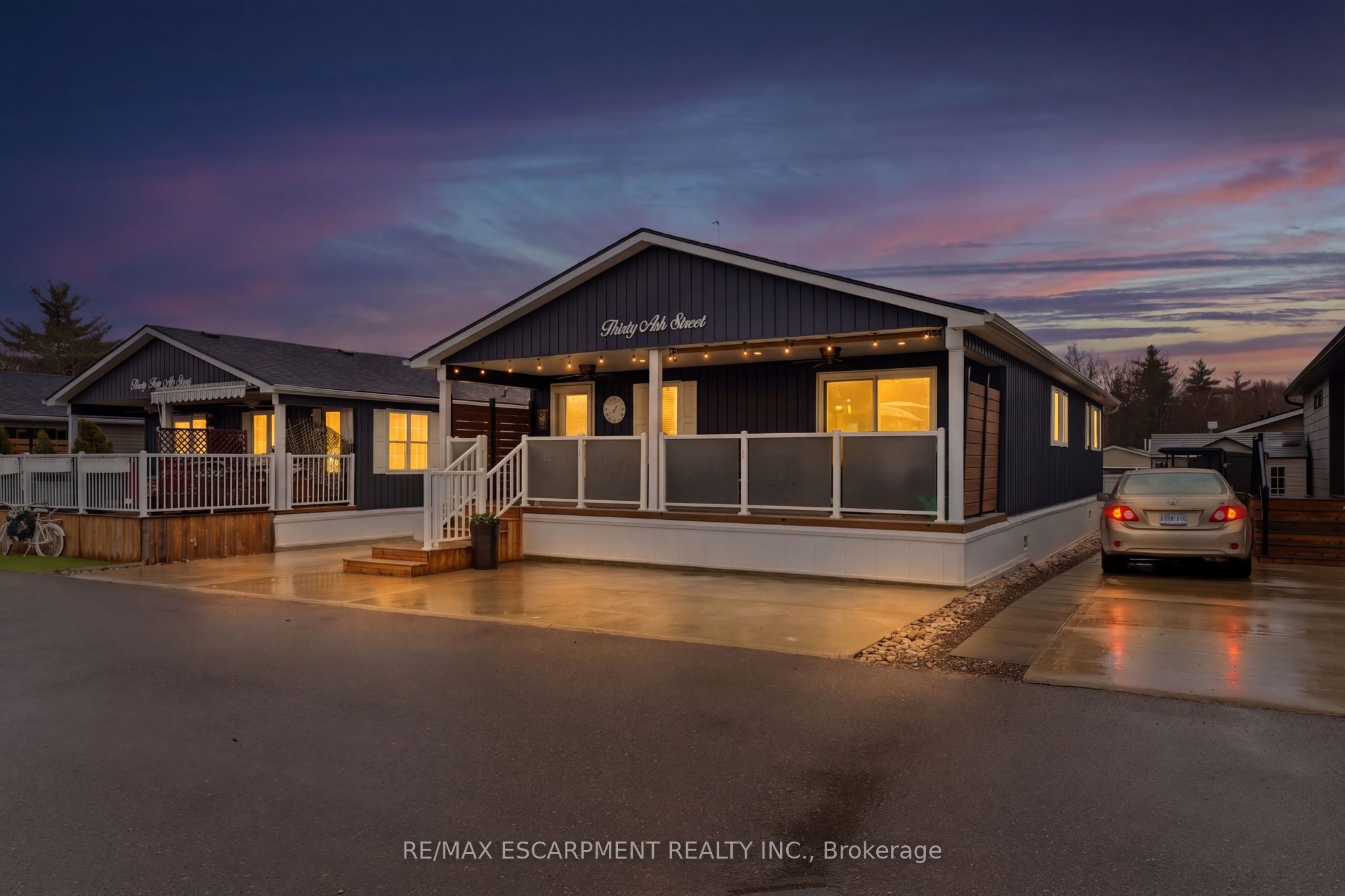 4449 Milburough Line 30 Ash Street