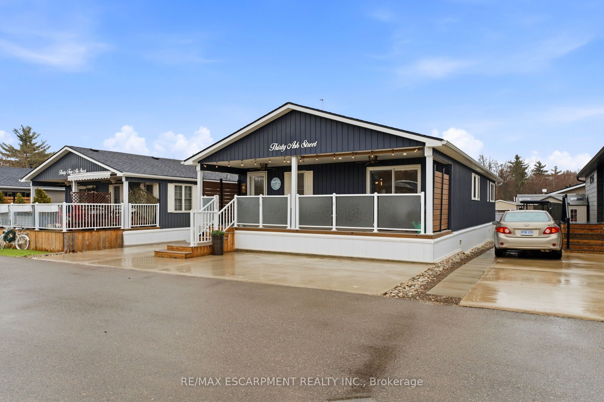 4449 Milburough Line 30 Ash Street