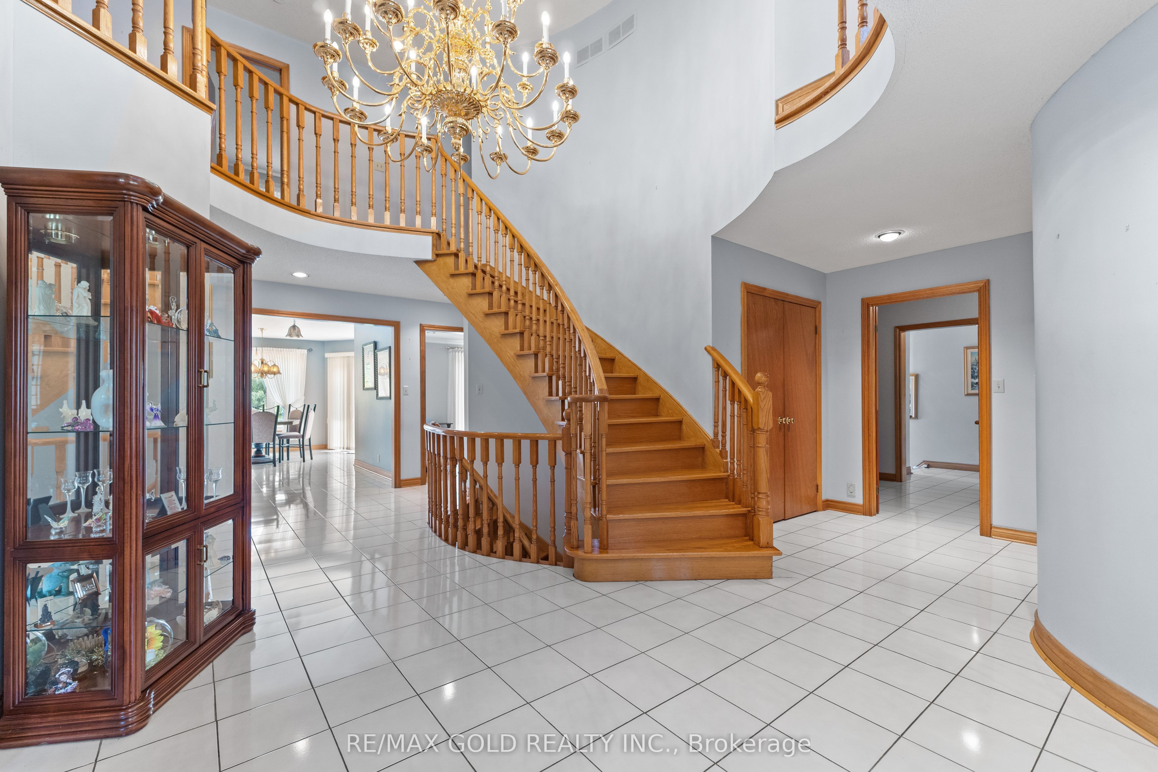 8 Ryckman Lane