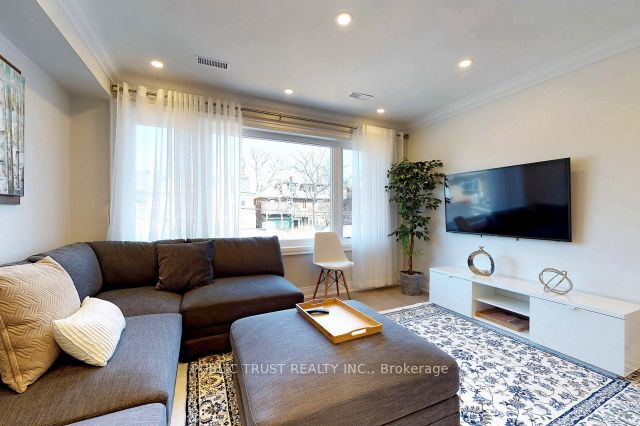 41 Beatrice Street 2nd & 3rd Floor