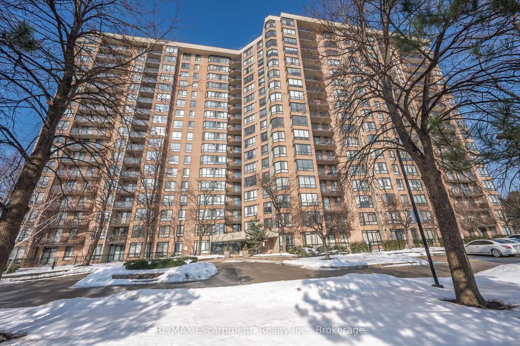 Photo of 20 Cherrytree Drive #809, Brampton, ON L6Y 3V1 (MLS # W12804478)