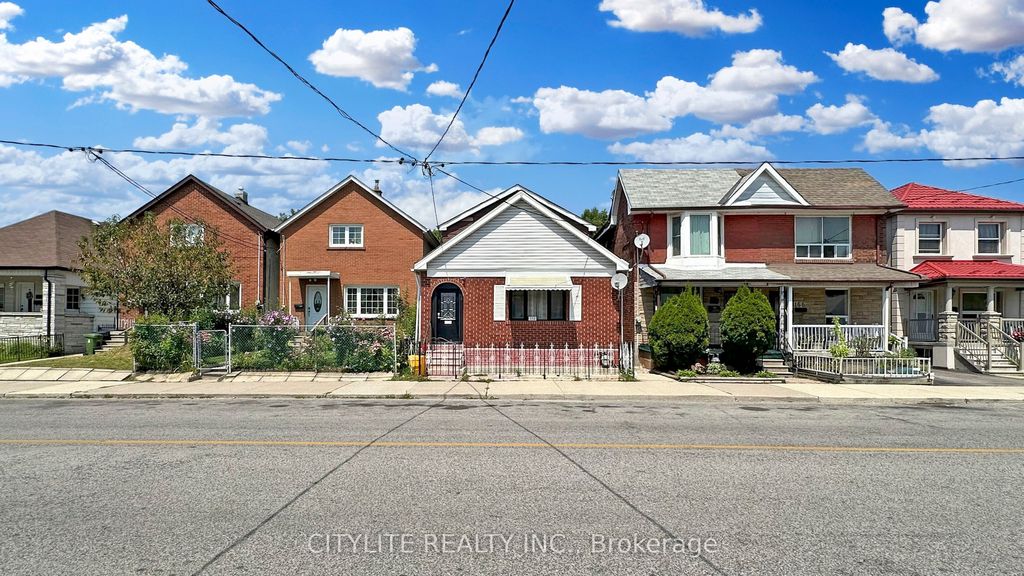 Photo of 170 Lambton Avenue, Toronto, ON M6N 2S9 (MLS # W12294715)
