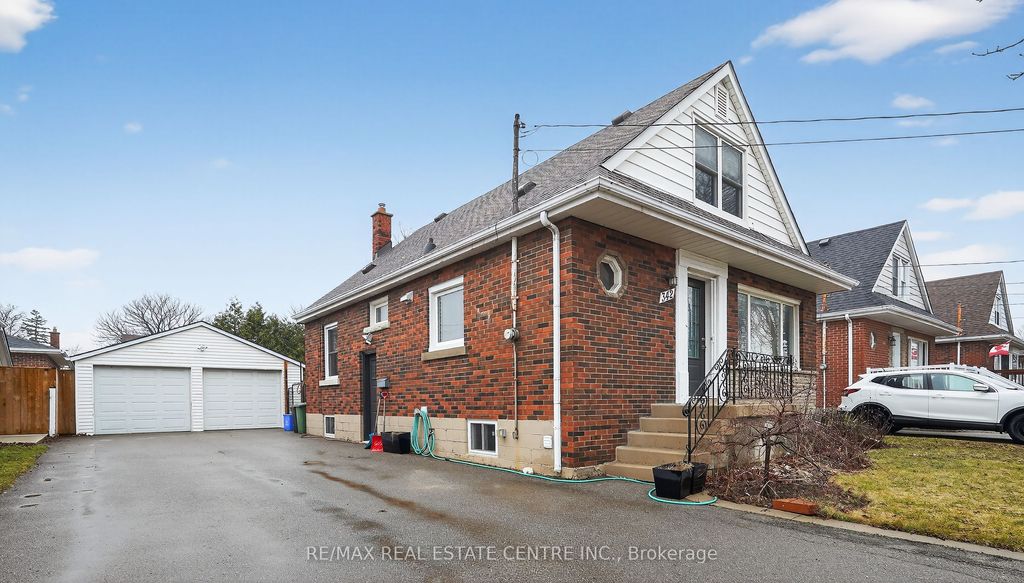 Photo of 342 East 17th Street, Hamilton, ON L9A 4M8 (MLS # X12907542)