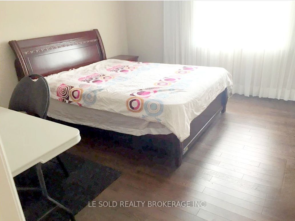 347 Fern Avenue 2flr Rm