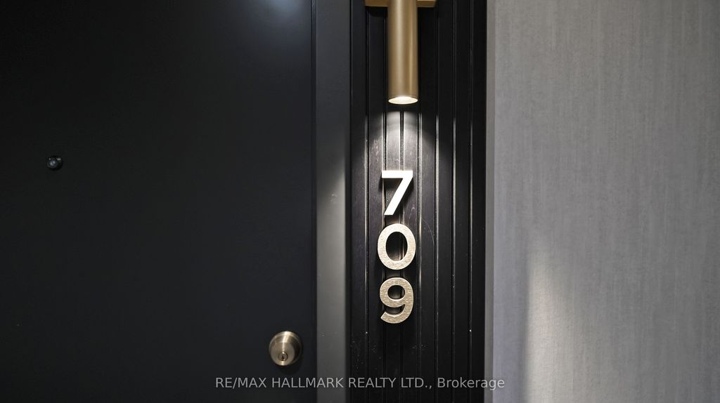 Photo of 5 Lakeview Avenue #709, Toronto, ON M6J 0H3 (MLS # C12357471)