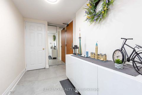 Photo of 256 Doris Avenue #305, Toronto, ON M2N 6X8 (MLS # C12453526)
