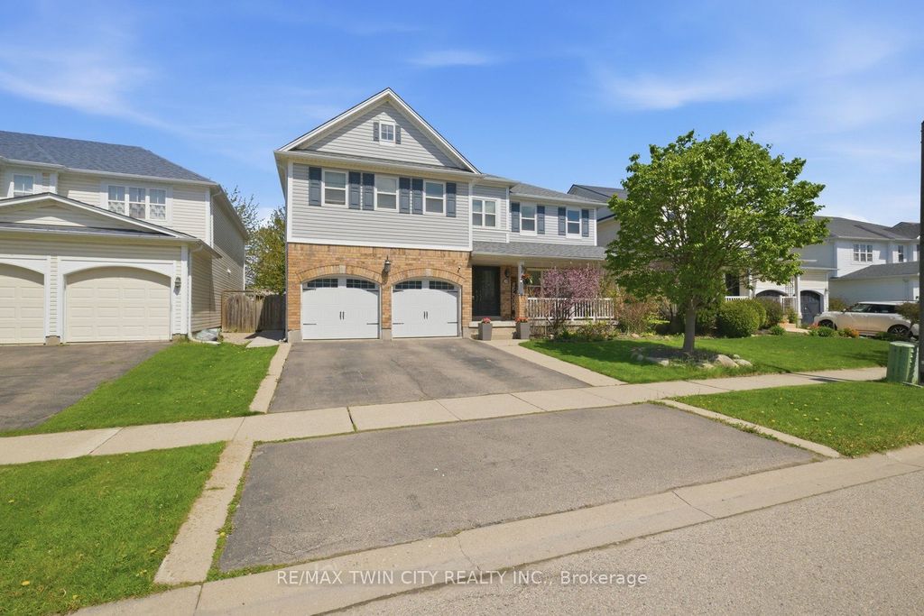 Photo of 20 Webb Avenue N, Brantford, ON N3T 6S5 (MLS # X13117776)