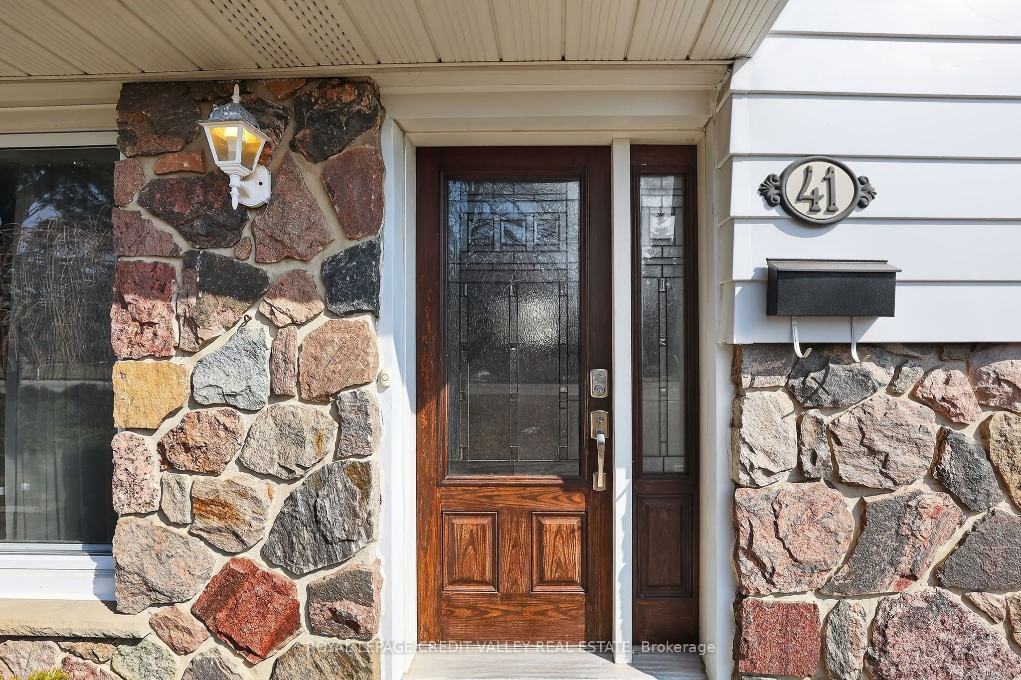 41 Staveley Crescent