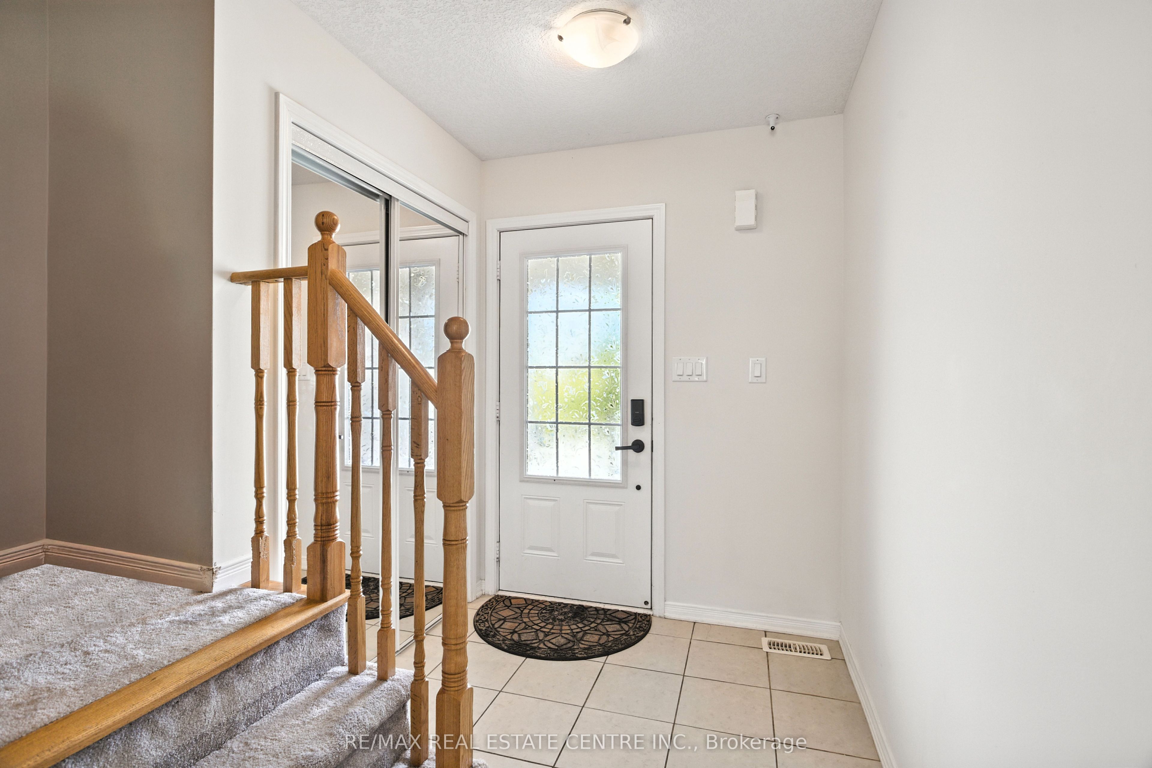 85 Thompson Road