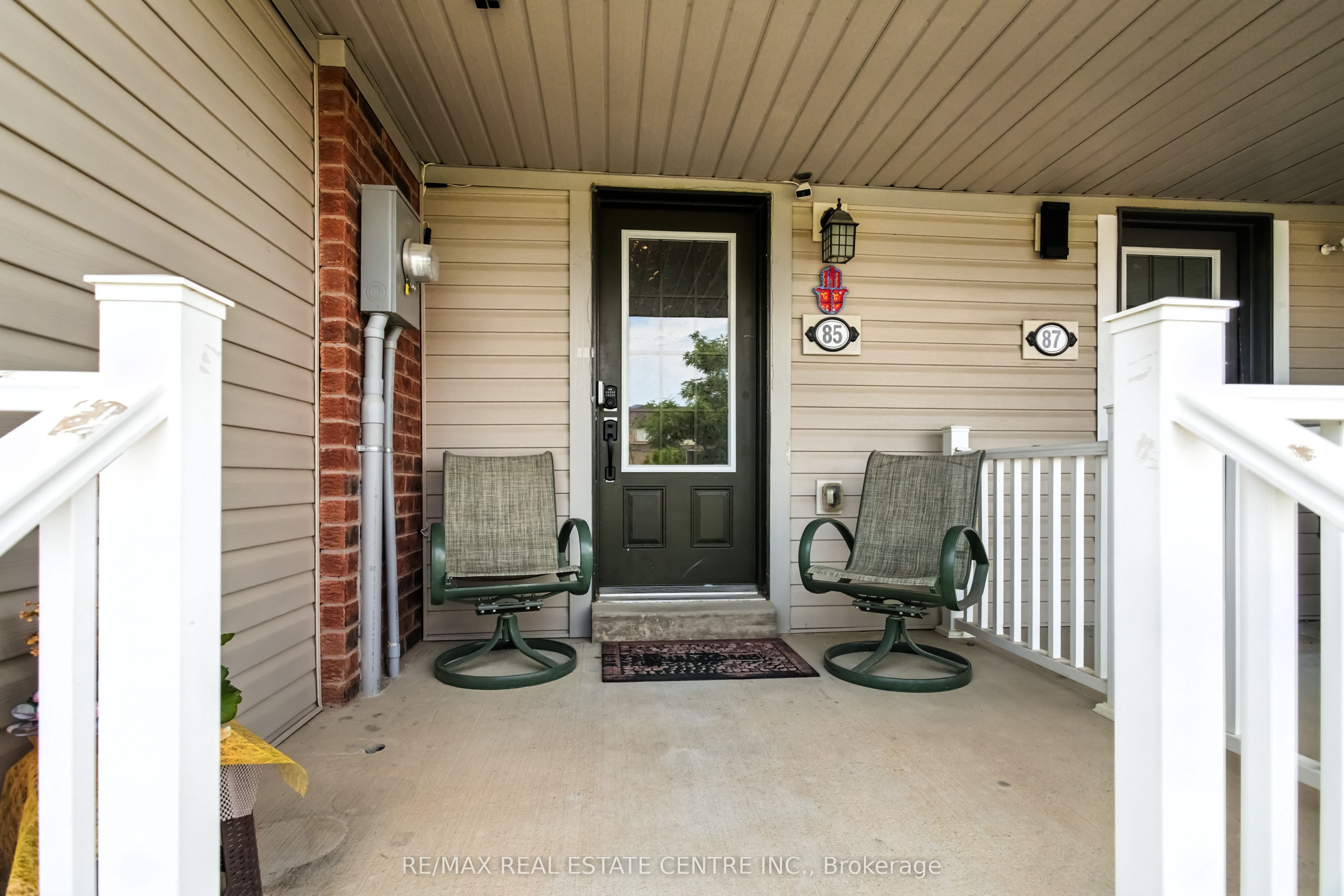 85 Thompson Road