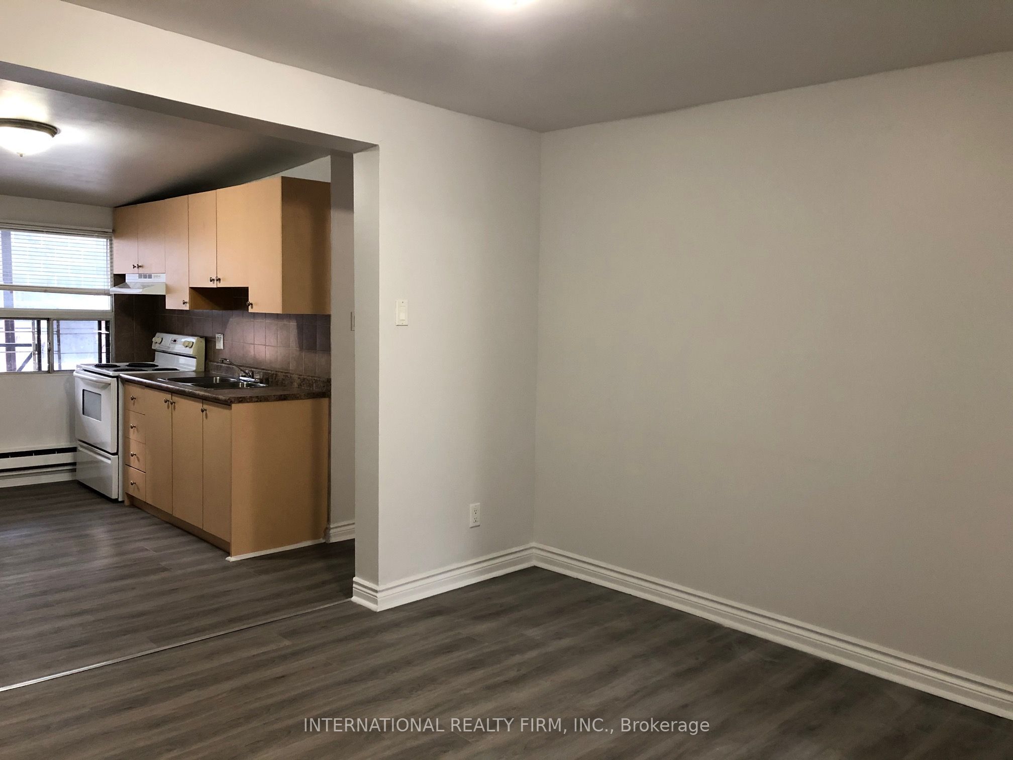 Photo 1 of 8 — 274 George Street 3A, Toronto, ON M5A 2N1