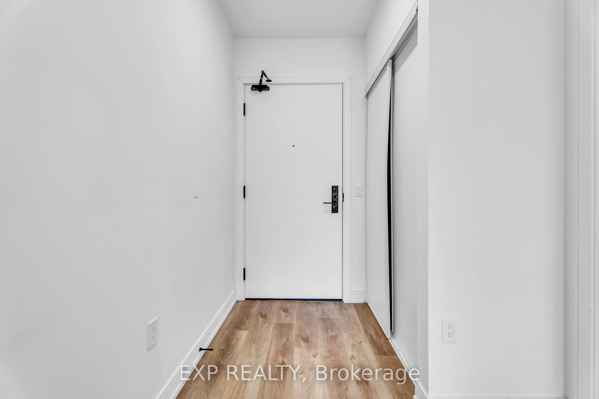 1 Jarvis Street 828