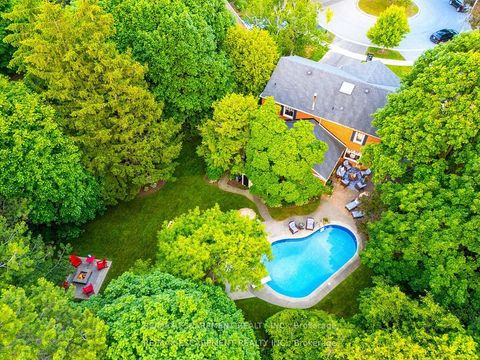 Photo of 3555 Kingbird Court, Mississauga, ON L5L 2P9 (MLS # W12574392)