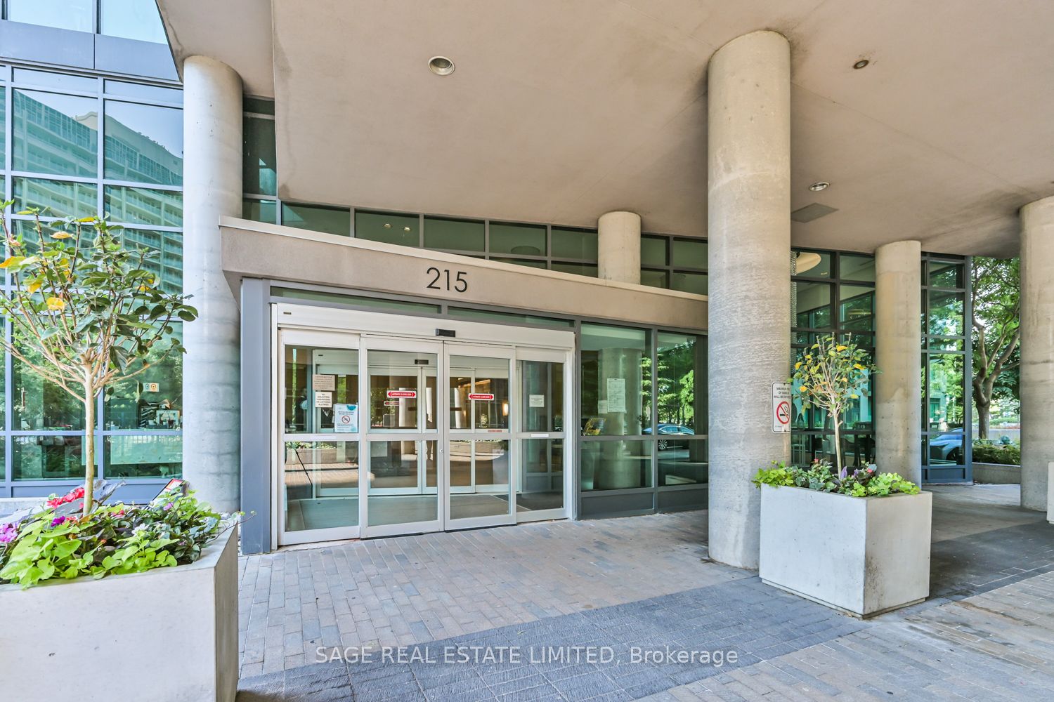 215 Fort York Boulevard 702