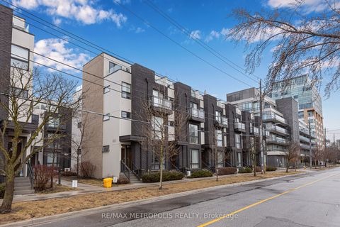 24 Fieldway Road 8 Toronto ON M8Z 3L2
