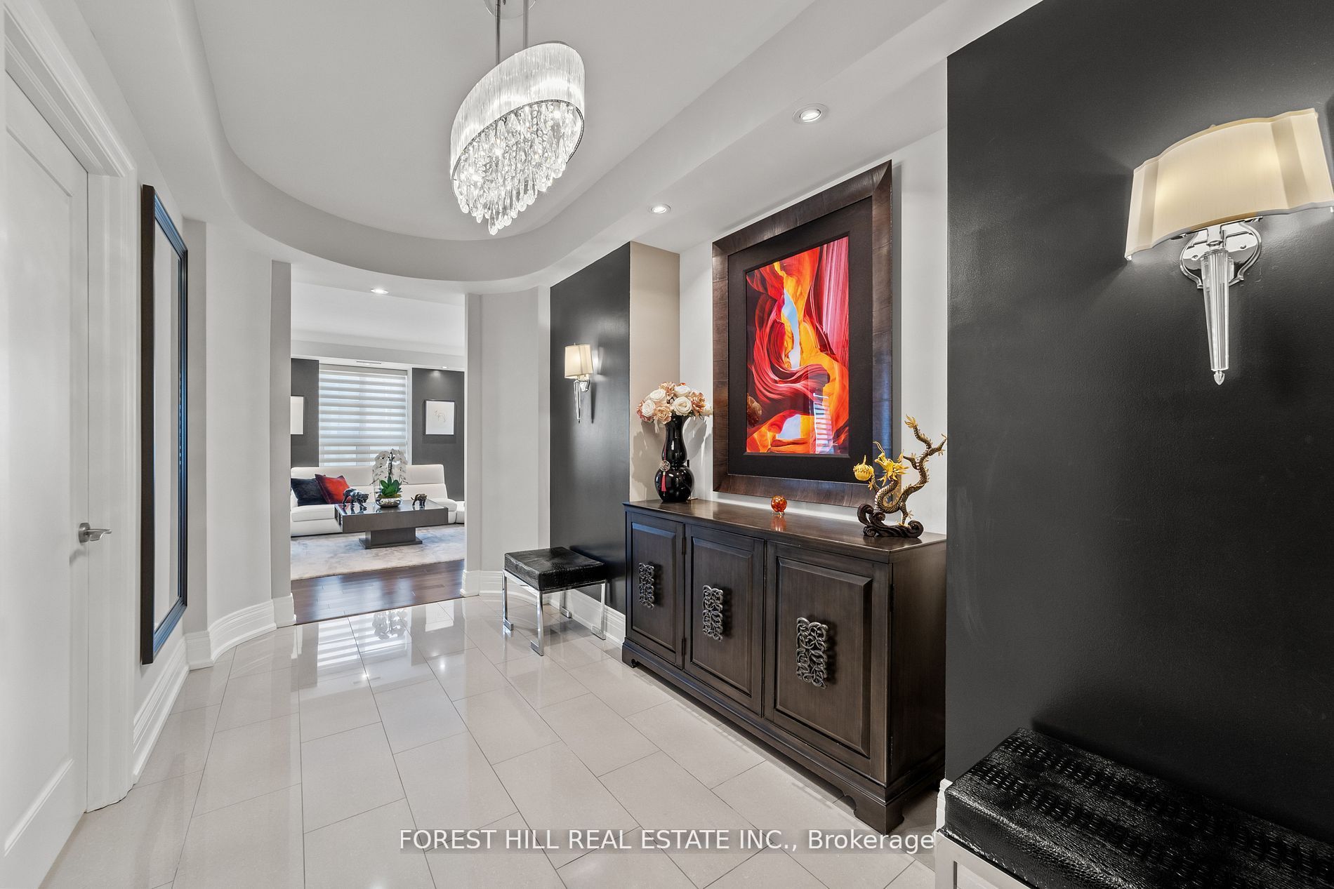 68 Yorkville Avenue 1001